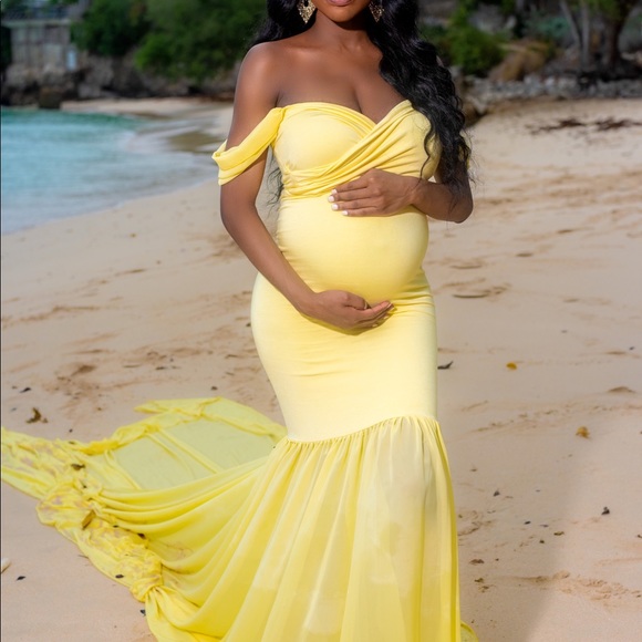 Maternity Dress - Picture 4 of 4